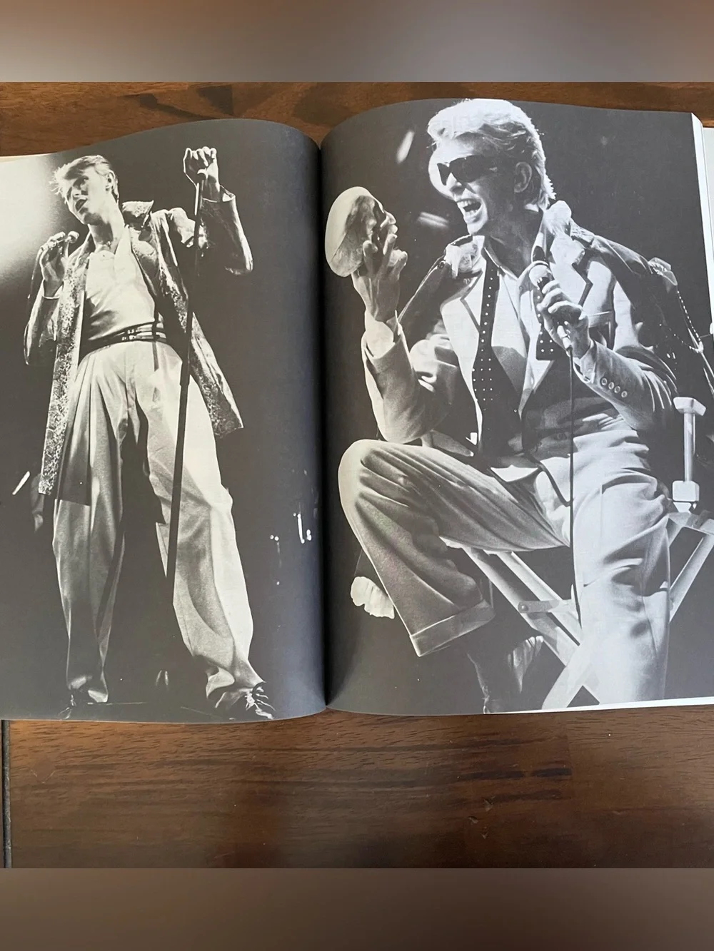 David Bowie Sheet Music Anthology: Piano, Vocal, Guitar - Picture 7 of 14